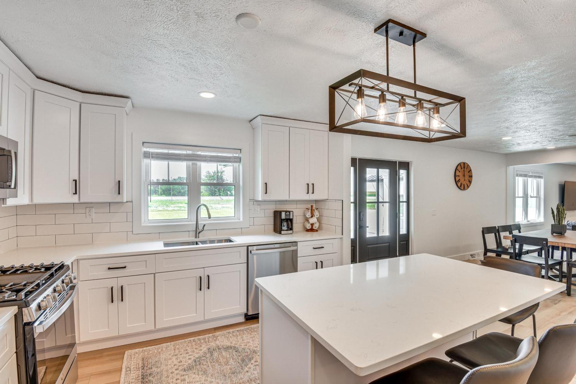 Charming Middlebury Retreat With Patio And Fire Pit Villa ภายนอก รูปภาพ
